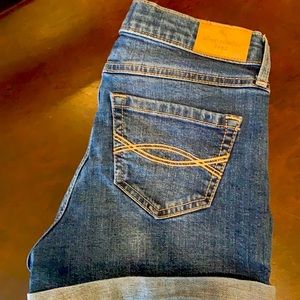 Abercrombie kids size 13/14 hi rise Shortie short